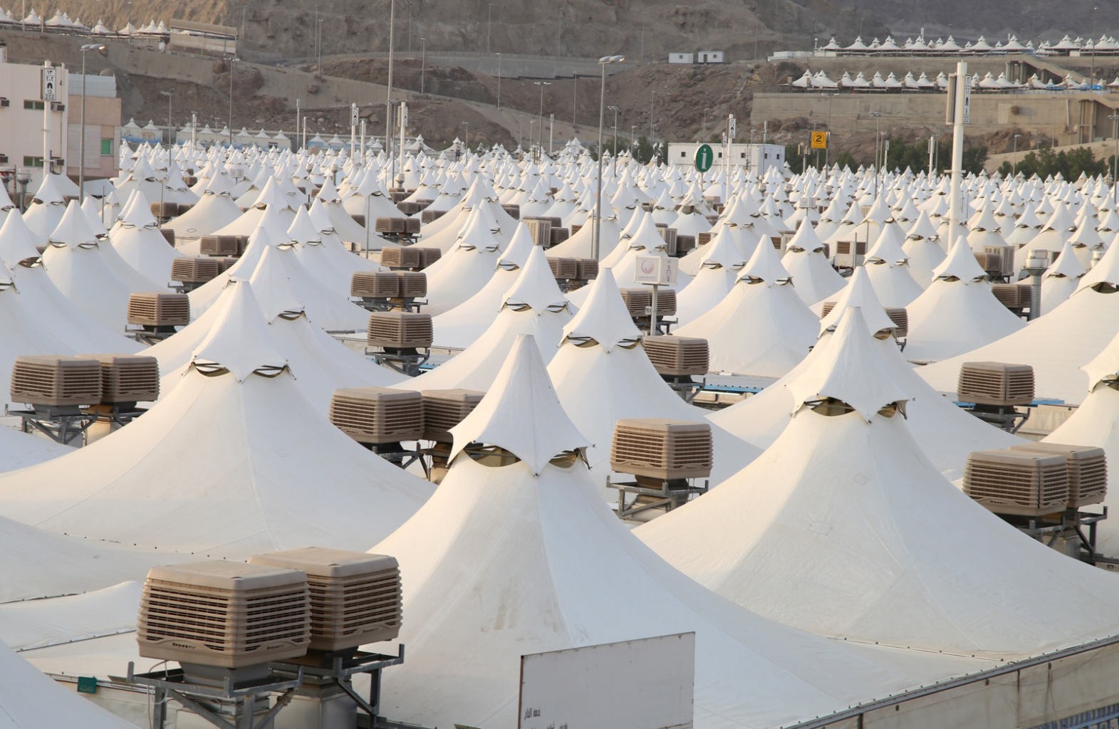 mosque tent2